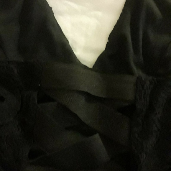 Flirty dress - Picture 6 of 6